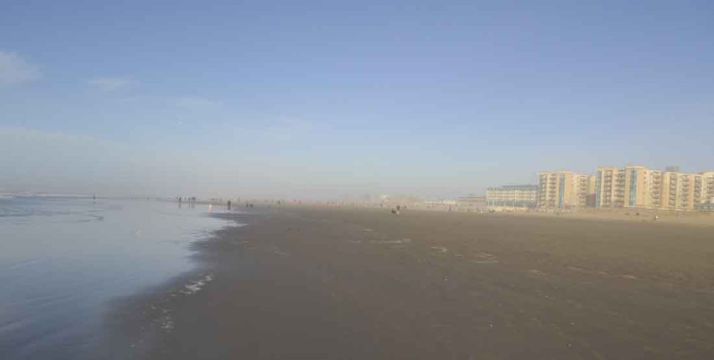 A taste of the development around Seaside. Fortunately, Oregon believes the ocean belongs to all.